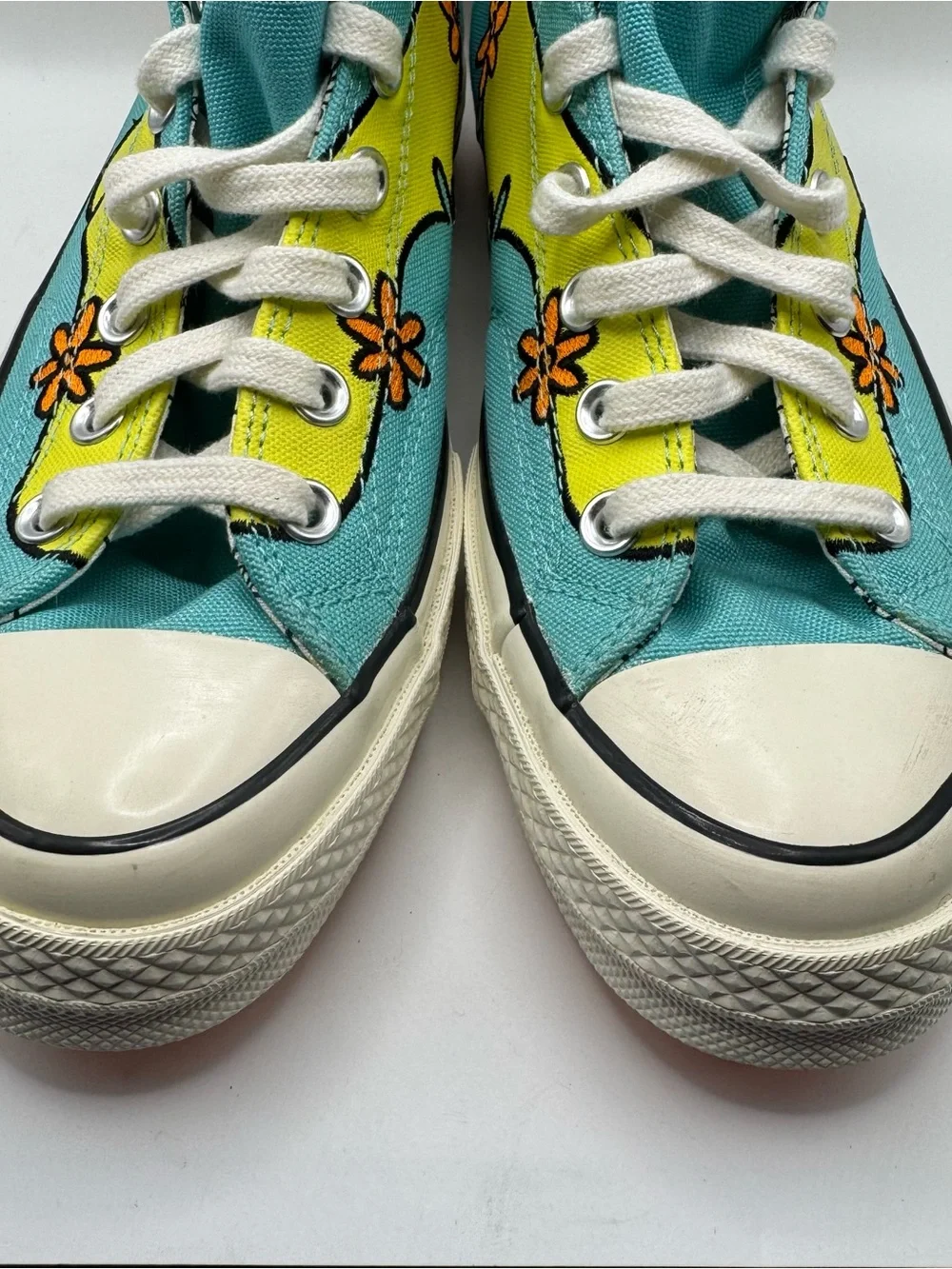 Converse Mens Sz. 7 Chuck Taylor All Star High Top Sneakers - Scooby-Doo Rare